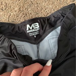 Mini Beast workout leggings